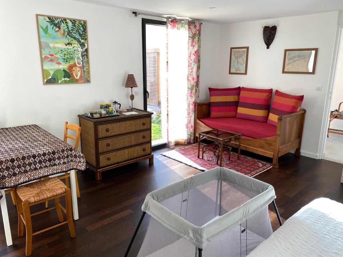 Les Cabanons Bed and Breakfast Dardilly Buitenkant foto