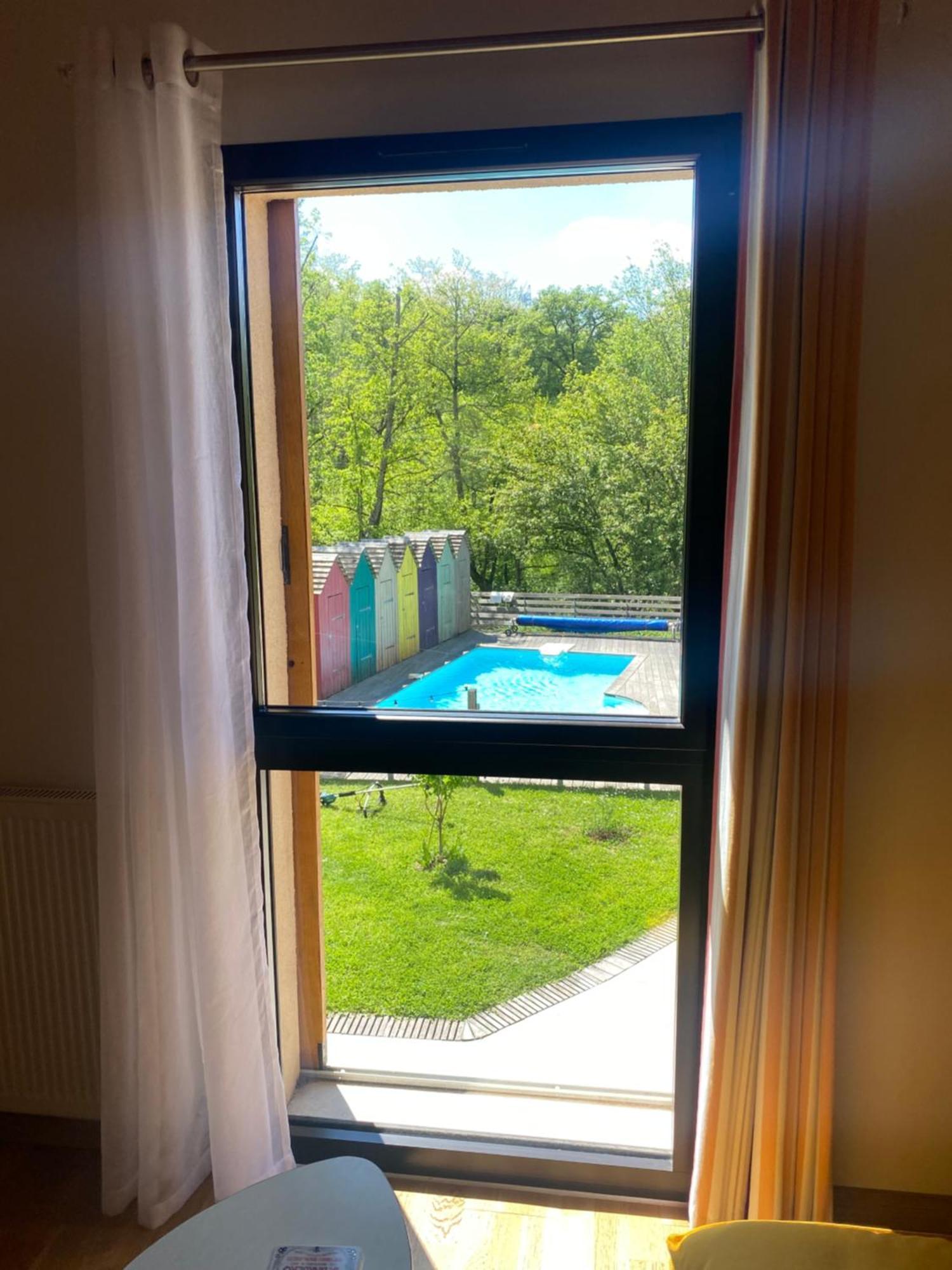 Les Cabanons Bed and Breakfast Dardilly Buitenkant foto