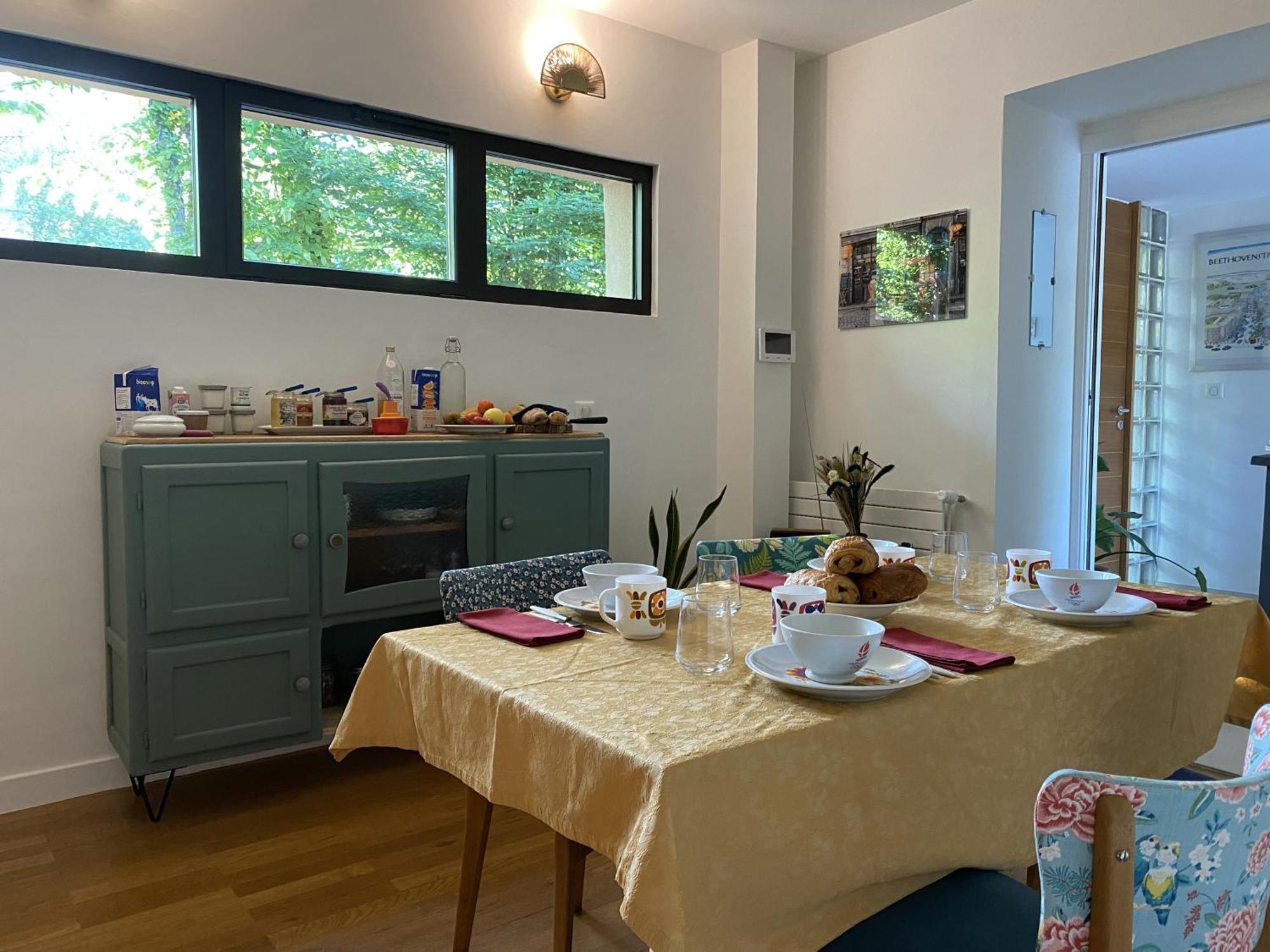 Les Cabanons Bed and Breakfast Dardilly Buitenkant foto
